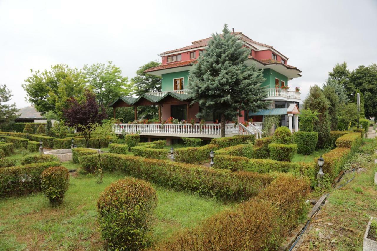 Hotel Villa Kabashi Корча Екстериор снимка