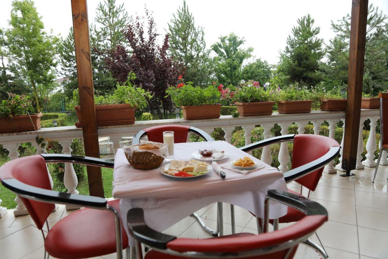 Hotel Villa Kabashi Корча Екстериор снимка