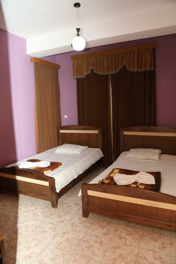 Hotel Villa Kabashi Корча Екстериор снимка