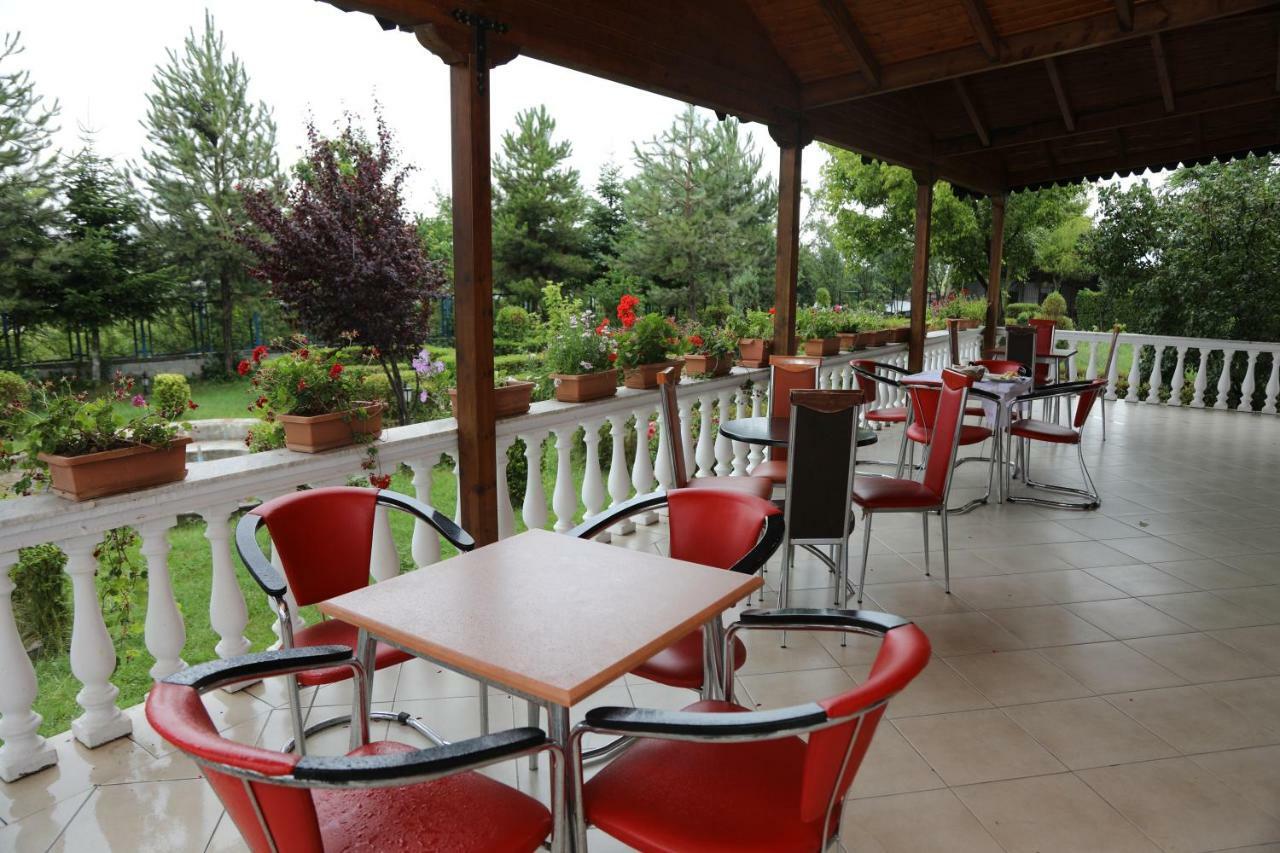 Hotel Villa Kabashi Корча Екстериор снимка