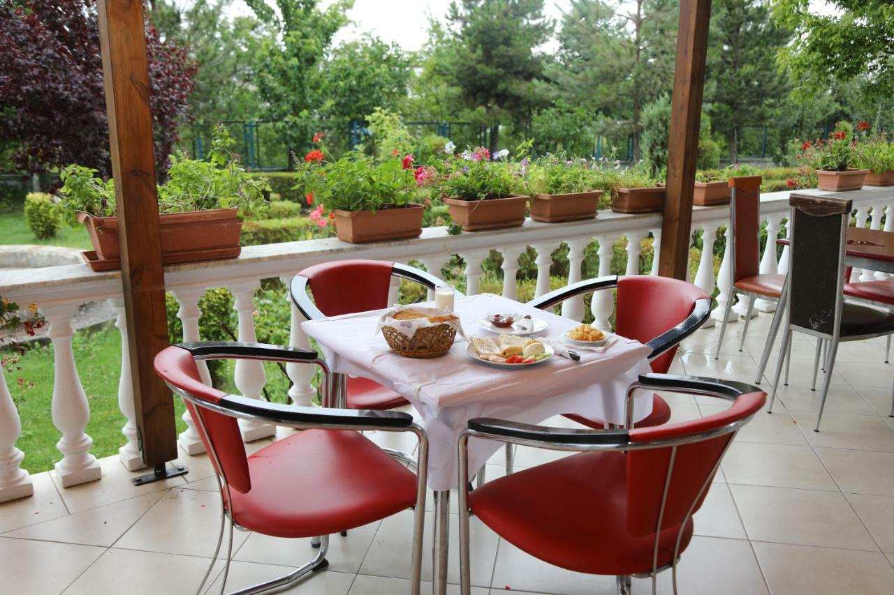 Hotel Villa Kabashi Корча Екстериор снимка